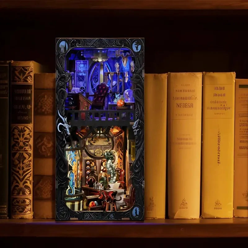 Book Nook - Camera delle Bestie Esotiche