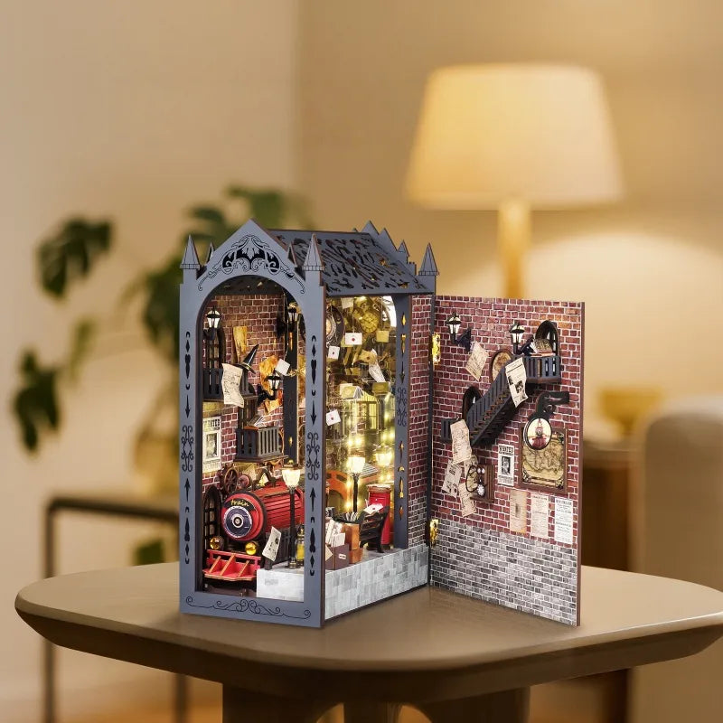 Fantasy Train Platform book nook kit β detail view 6