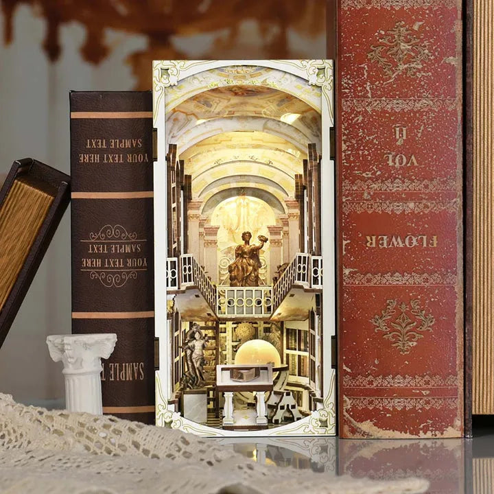 Book Nook - Biblioteca degli Dei