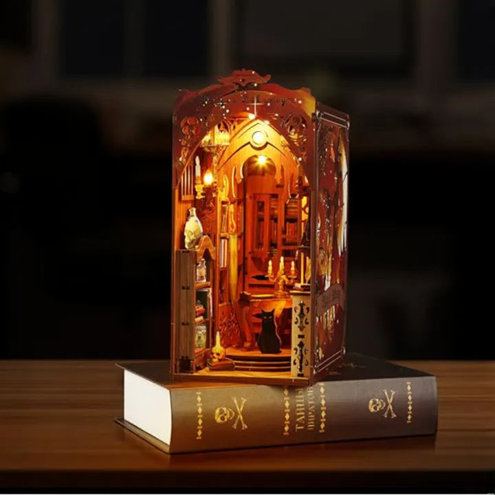 Book Nooks - Biblioteca Magica