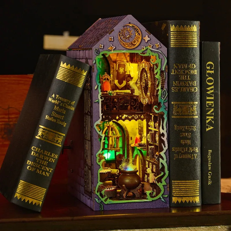 Book Nook - Capanna del Teurgo Mistico