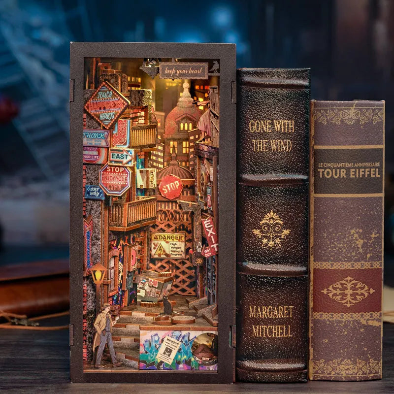 Book Nook - Il Lungo Addio