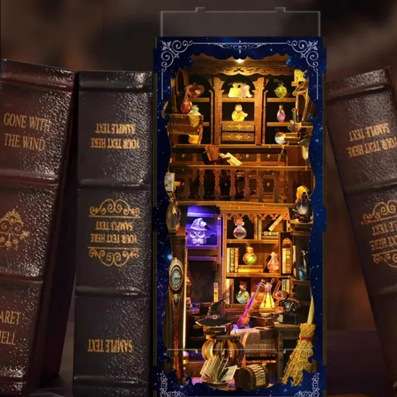 Book Nook - Lo Studio Magico