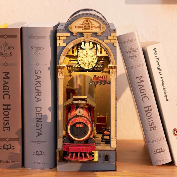 Book Nook - Viaggio nel Tempo | TGB04