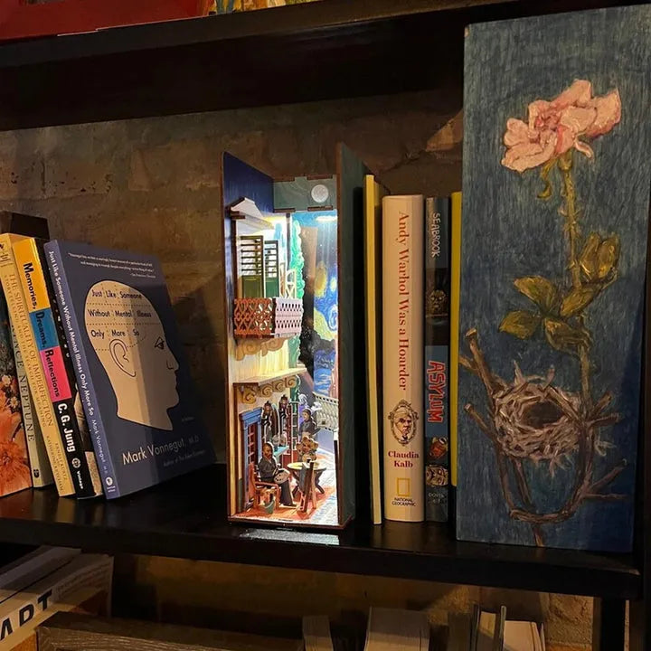 Book Nook - Il Mondo di Vincent