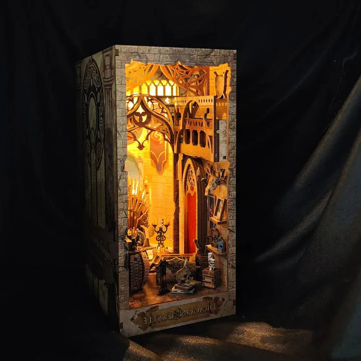 Book Nook - Castello del Drago