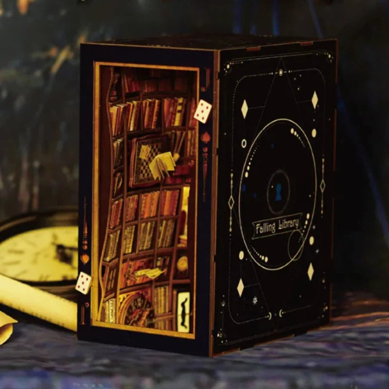 Book Nook - Biblioteca Cadente