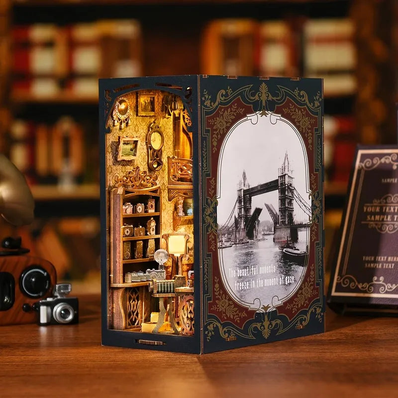 Book Nook - Camera Oscura del Film