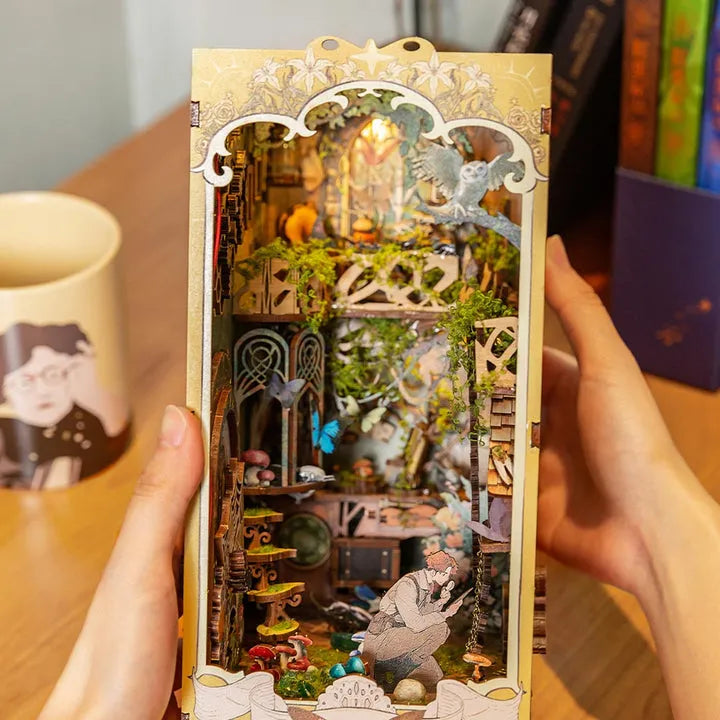 Book Nook - Storia di Insetti