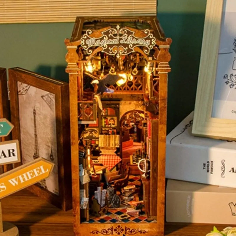 Book Nook - Biblioteca Magica