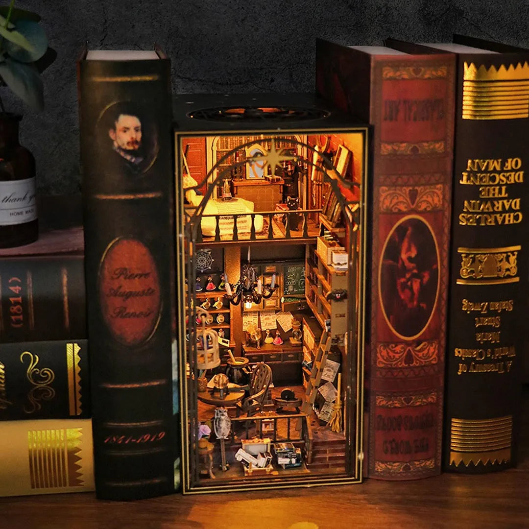 Book Nook - Casa Magica di Mira