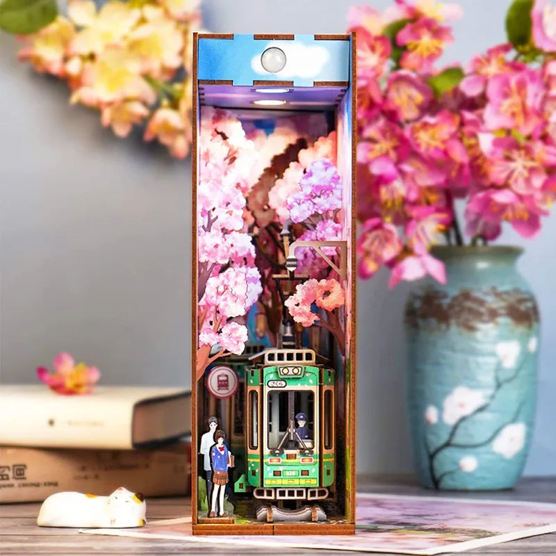 Book Nook - Viaggio di Sakura