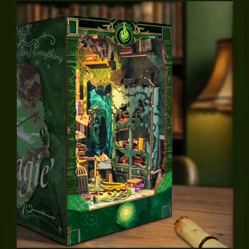 Book Nook - Casa del Serpente