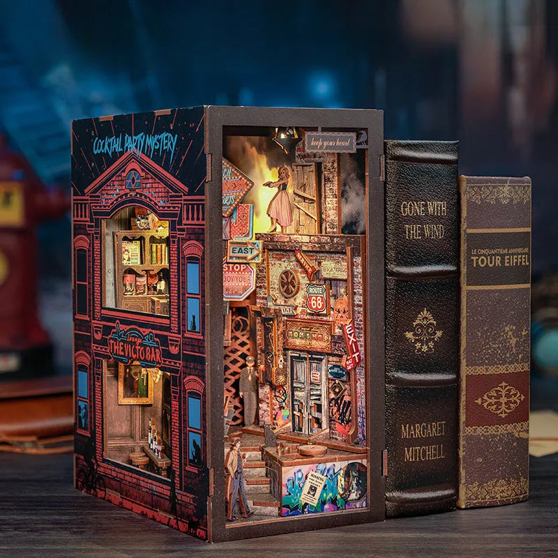 Book Nook - Il Lungo Addio