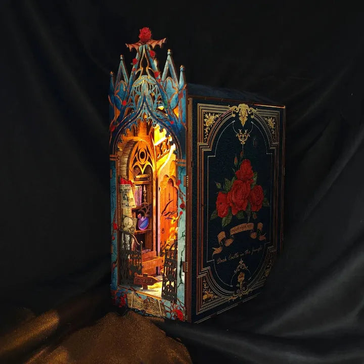 Book Nook - Castello al Crepuscolo